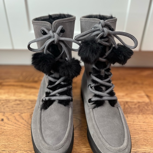 Michael Kors gray suede boots with black faux fur interior and pom pom ties NEW - Picture 2 of 7